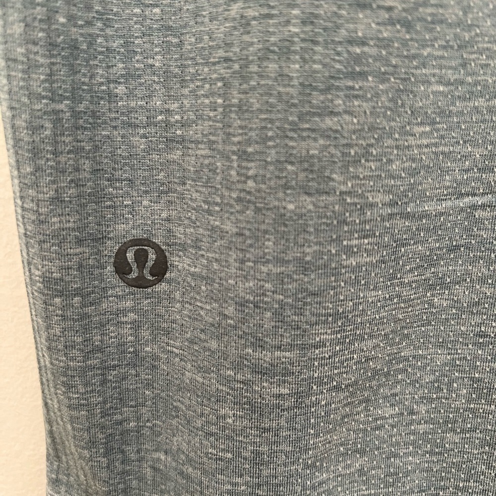 Lululemon Metal Vent Tech Surge Short
Sleeve XL ~L - Picture 9 of 9